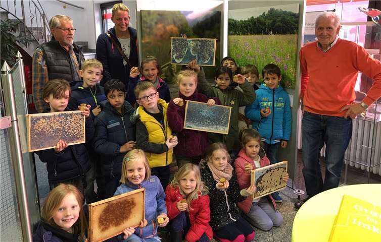 Die Wanderausstellung zeigt anschaulich das Leben und die wertvolle Arbeit der Bienen und den zwingenden Nutzen von Wildwiesen und blühender Vielfalt in der Natur.Foto: privat