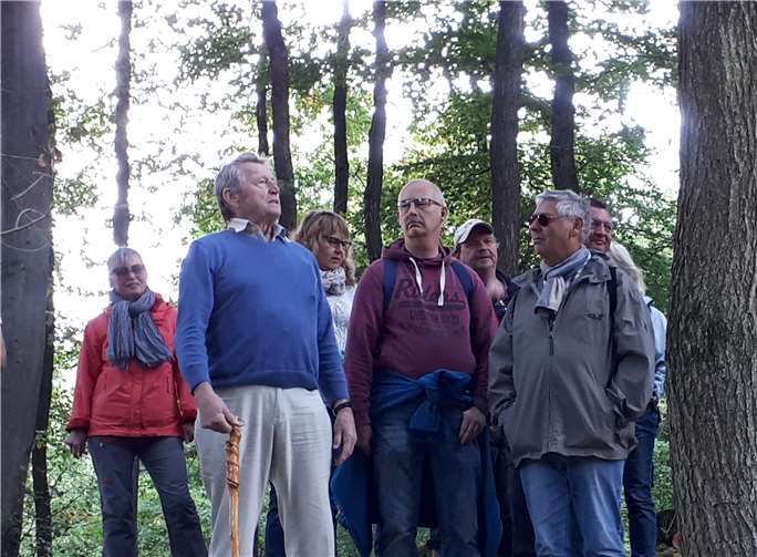 Die Wanderer auf dem Rundweg Richtung Goloring. privat