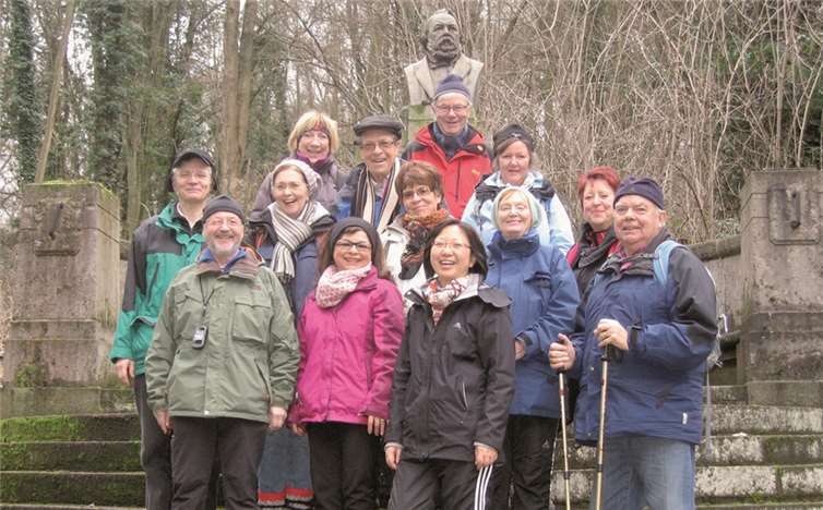 Die Wanderer aus Rolandseck hatten während ihrer Wanderung sichtlich viel SpaßPrivat