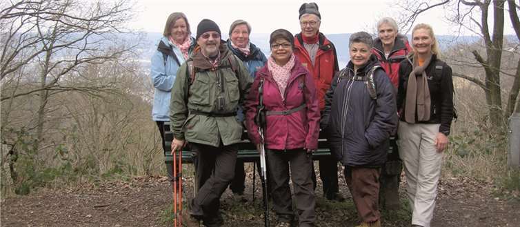 Die Wanderer des TV Remagen ließen sich auch an den jecken Tagen nicht von einer Tour abhalten.privat