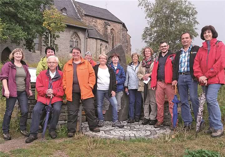 Die Wanderer durchstreiften die nähere Umgebung von Oberfell.  privat