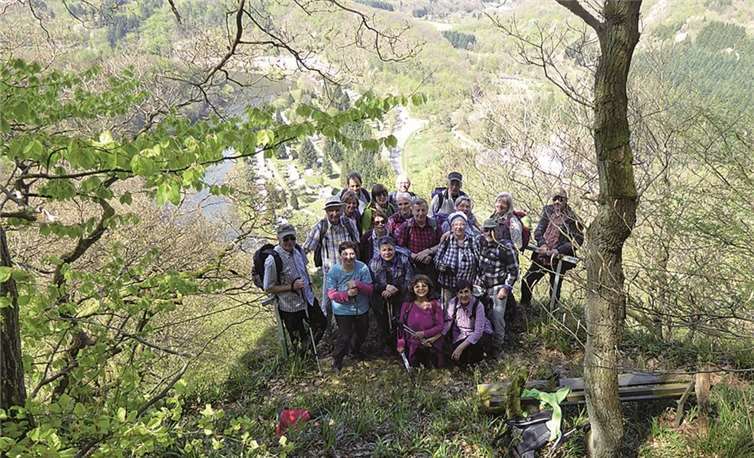 Die Wandergruppe am Aussichtspunkt Kanzel. privat