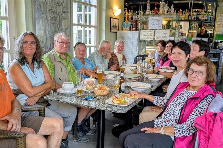 Die Wandergruppe bei der Schlusseinkehr