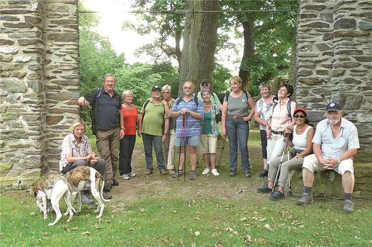 Die Wandergruppe des ASC Neuwied e.V. machte eine erlebnisreiche Wanderung auf dem Wanderweg ME1. privat