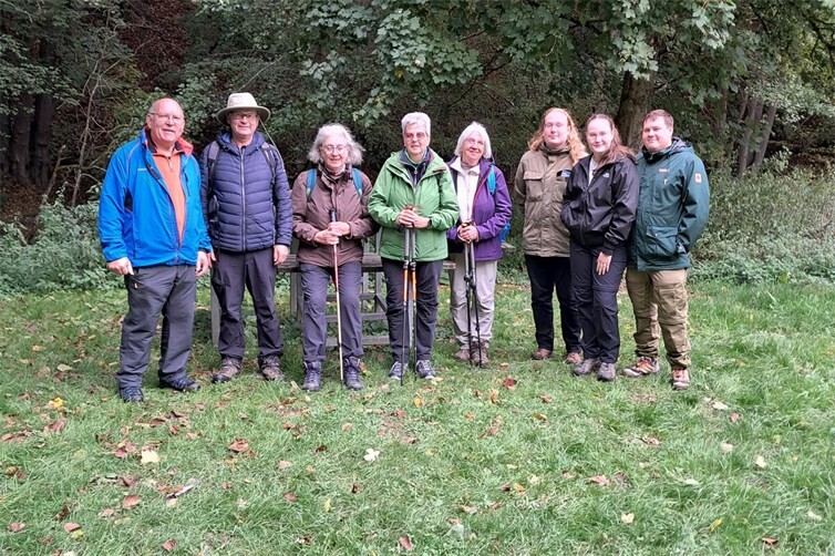 Die Wandergruppe des TuS Ahrweiler unterwegs auf dem Traumpfad Wanderather.