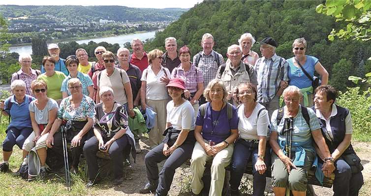 Die Wandergruppe genoss die herrliche Aussicht und das sonnige Wetter. privat