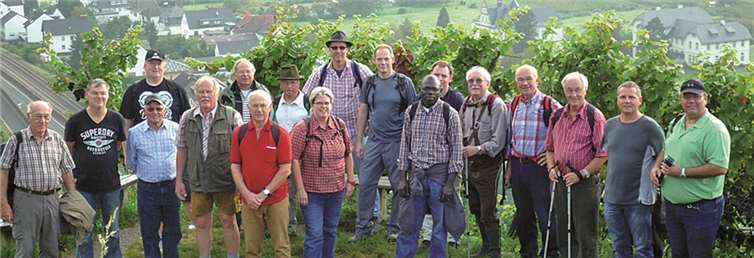 Die Wandergruppe genoss einen einmaligen Ausblick auf Ahrweiler.privat