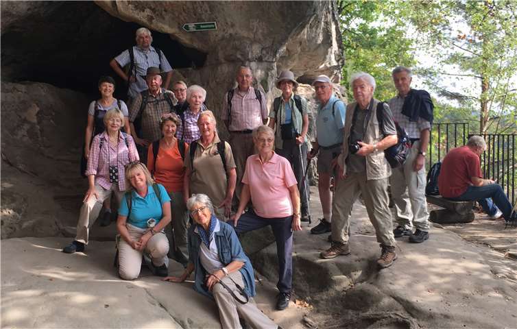 Die Wandergruppe gut gelaunt und fröhlich.Privat