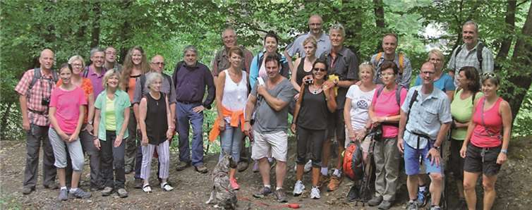 Die Wandergruppe kurz vor der Pyrmonter-Mühle.Georg Schuch