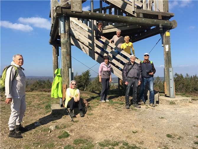 Die Wandergruppe war mit Wanderführer Dieter Dederichs auf dem Vinxtbachtaler Geopfad unterwegs. Foto: Eifelverein Bad Breisig