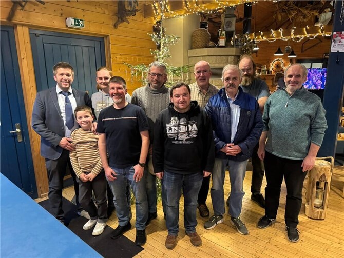 Die Weihnachtsfeier verbrachte man gemütlich in der „Vulkanstube“ im Bahnhof Kempenich Engeln. Foto: SC Brohltal Weibern
