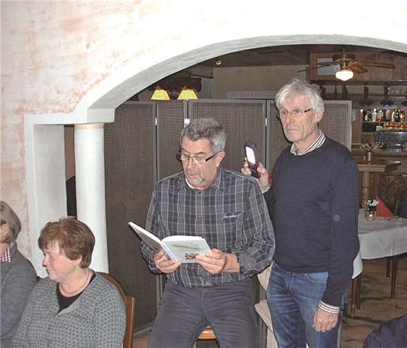 Die Weihnachtsgeschichte in kölschem Dialekt sorgte für allgemeine Erheiterung rundeten den schönen Abend ab.privat