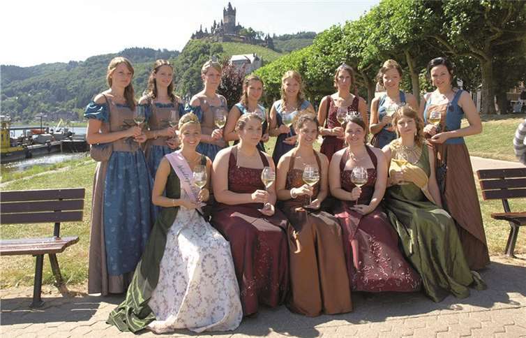 Die Weinköniginnen des Ferienlandes Cochem.Ulrike Suppes
