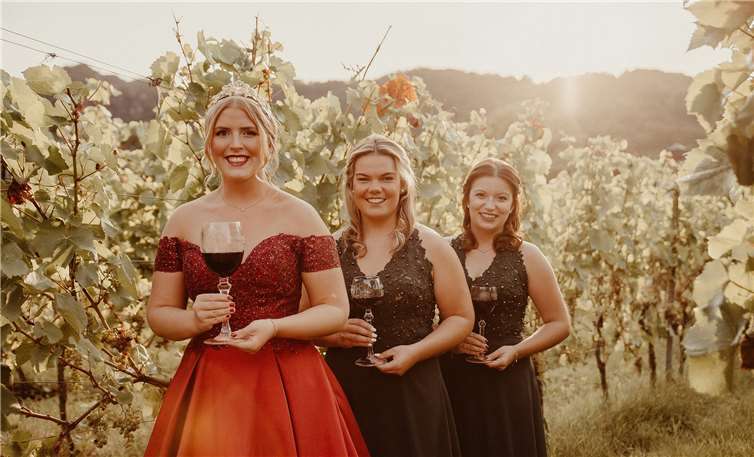 Die Weinmajestäten sehen dem Ende der Weinfeste entegegen.Foto: privat