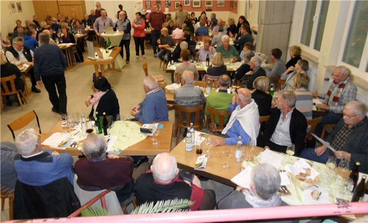 Die Weinprobe im letzten Jahr fand großen Zuspruch.Foto: privat