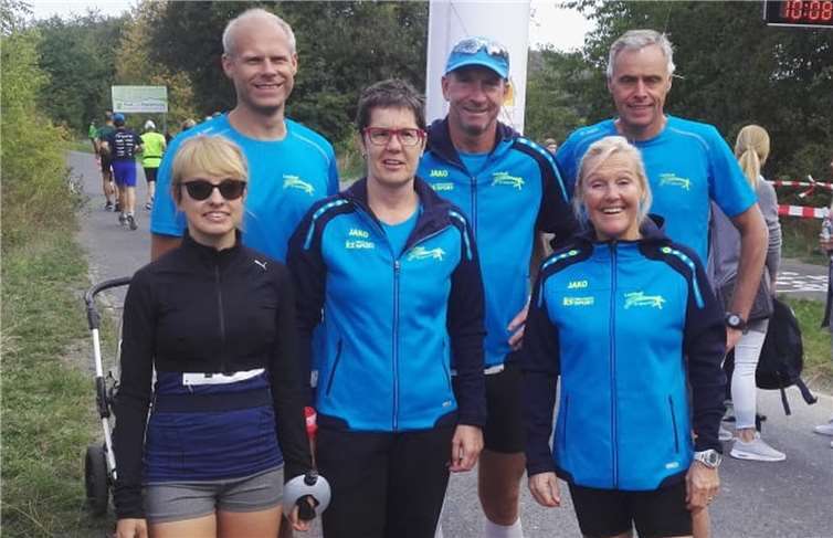 Die Weitersburger Läufer/-innen in Wallmerod beim Bahnhofslauf. Foto: privat