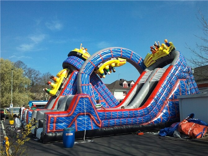 Die Weltgrößte Achterbahn-Hüpfburg kommt nach Bad Neuenahr.