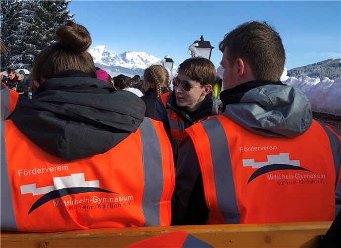 Die Westen wurden von SR24 - Der Jobausrüster und vom Förderverein des Mittelrhein-Gymnasiums Mülheim-Kärlich e.V. gesponsert.