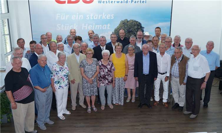 Die Westerwälder CDU konnte zahlreiche Mitglieder zur Ehrung begrüßen.privat