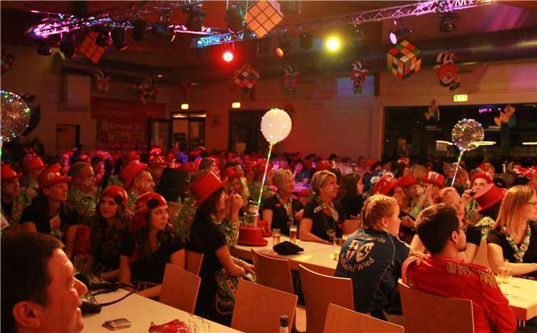 Die Wiedhalle war bis auf den letzten Platz belegt.