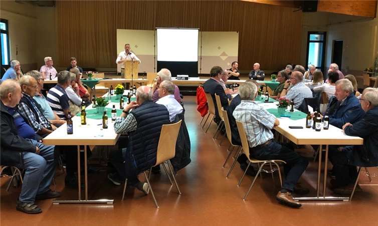 Die Wiedhalle war zur Versammlung gut besucht. Fotos: privat