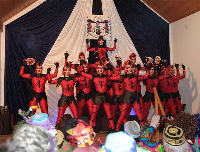 Die Wildsisters, mit einem choreographisch ansprechenden Programm.  Foto: Werner Dreschers