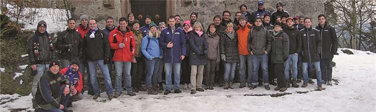 Die Winterwanderung führte durch die verschneite Landschaft. privat