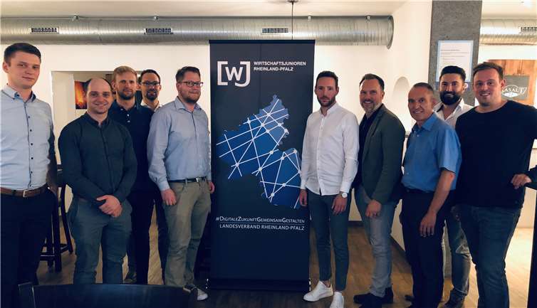 Die Wirtschaftsjunioren MY-Eifel bei ihrer Gründungsversammlung in Mayen.Foto: Wirtschaftsjunioren MY-Eifel