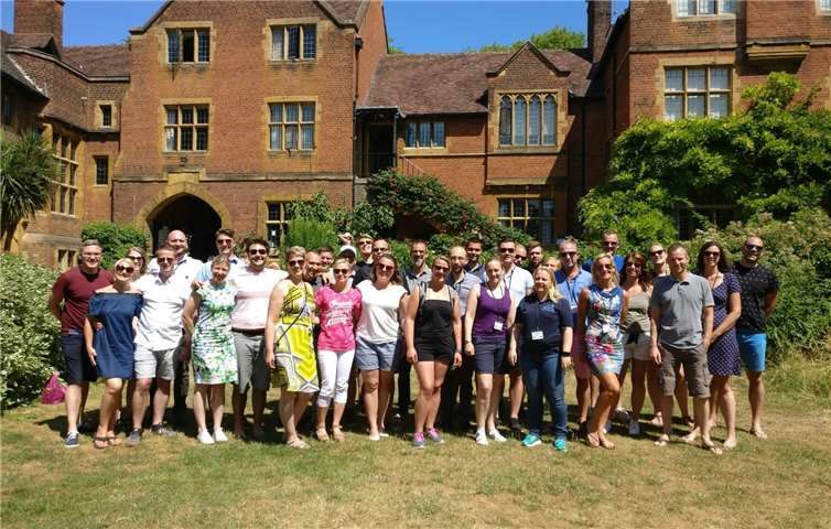 Die Wirtschaftsjunioren Rhein-Ahr und Mitglieder befreundeter Partnerkreise beim diesjährigen Twinning in England.WJ Rhein-Ahr