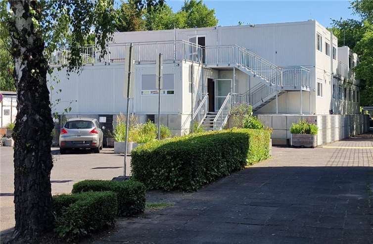 Die Wohncontainer für Flüchtlinge am Unkeler Bürgerpark werden nicht mehr gebraucht.  Foto: AWI