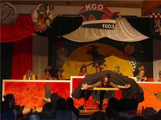 Die Zaubershow mit Frau Beppo und Frau Pott