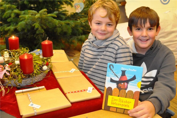 Die Zeit für die Buchadventskalender aus der Bücherüberraschung ist noch etwas hin, aber Rheinbach liest e.V. beginnt schon mal mit dem Sammeln.