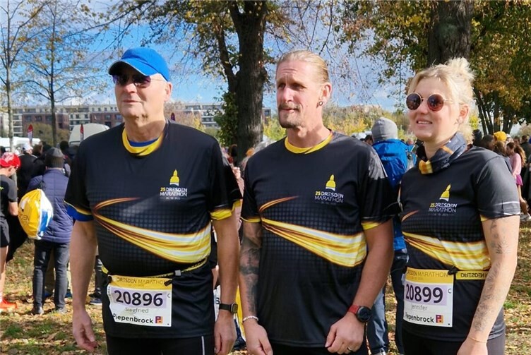 Die Zeiten: Torsten (01:42:00), Siggi (02:32:58) und Jenni - bei ihrem ersten Halbmarathon - (02:39:41).Foto: privat