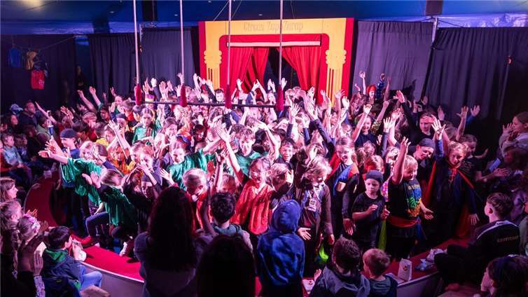 Zirkuszauber zum Jubiläum Die Zirkus-Projektwoche wird allen Beteiligten sicherlich noch lange in Erinnerung bleiben. Foto: privat