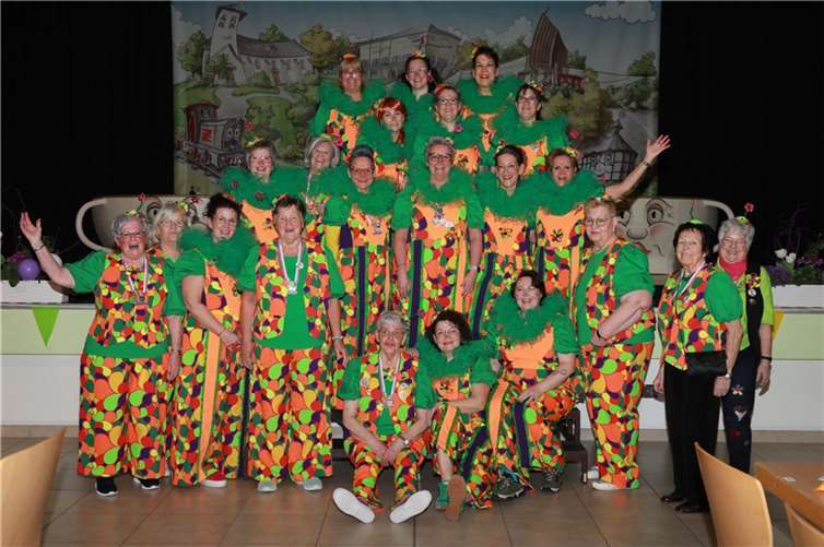 Die Zuckerklümpchen feierten ihre große Möhnensitzung.  Foto: Luisa Limbach