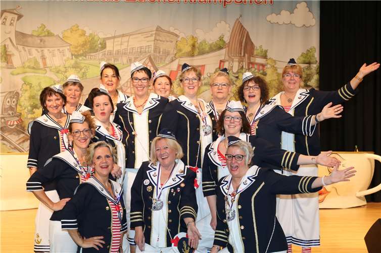 Die „Zuckerklümpchen“ fiebern der Weiberfastnacht entgegen. Foto: privat