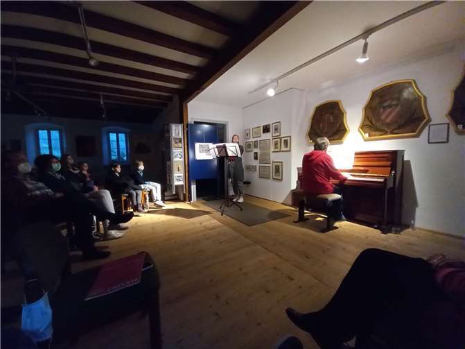 Die Zuhörer bedankten sich mit viel Applaus und beim Verlassen des Martinusmuseums war ihnen die Freude über das Gehörte anzusehen.Foto: KMS