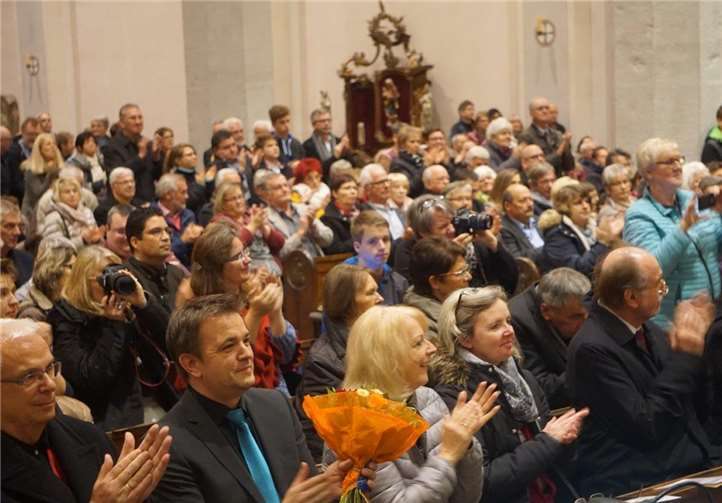 Die Zuhörer der Uraufführung waren am Ende sichtlich begeistert.