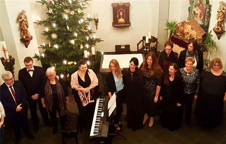 Die Zuhörer wurden von wunderbaren Stimmen durch vielfältigen Solo und Duett Vorträgen geführt.privat