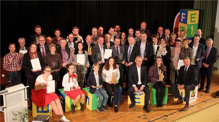 Die Zukunftsinitiative Eifel zeichnete im Kurhaus Gemünd 29 Vereine für deren vorbildliche Nachwuchsarbeit aus. Privat