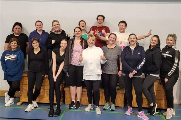 Die Zumbagruppe freut sich auf neue Teilnehmer und Teilnehmerinnen.Foto: privat