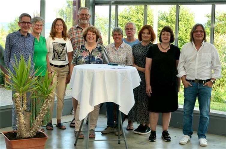 Die aktive Andernacher vhs-Gruppe „Schreiben!“ unter der Leitung von Autorin Gabriele Keiser konnte sich am Abend des 31. Juli einmal mehr über ein zahlreiches Publikum freuen. Foto: privat/Hanßmann