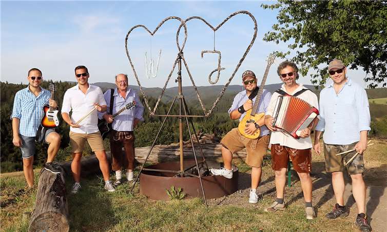 Die aktuelle Besetzung der Wömbe Jonge.  Werner Dreschers
