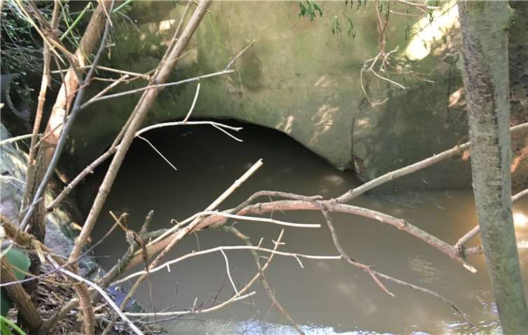 Die alte Brücke war nur ein kleines, gemauertes Gewölbe.