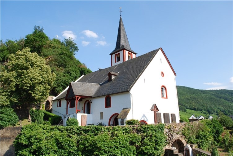 Die alte St. Michaelskirche Alken. Fotos: privat