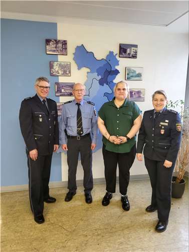 Die amtierende Queerbeauftragte, Patricia Pederzani, Herr Neureuter von der Polizeidirektion Koblenz, Herr Lenhard, Ansprechpartner für queere Angelegenheiten der Polizei Koblenz und Diana Gläßer, Ansprechpartnerin LSBTI* der Polizei Rheinland-Pfalz. Foto: privat