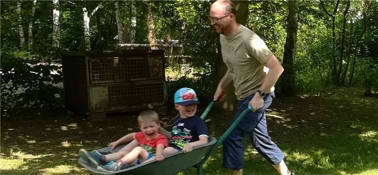 Die angebotenen Spiele machten offensichtlich sowohl den Kleinen als auch den Großen Spaß.