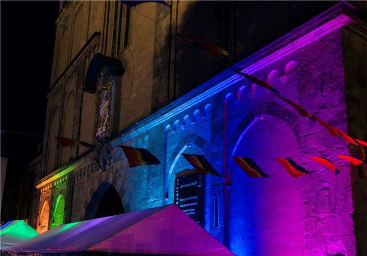 Die angestrahlte Liebfrauenkirche beim CSD 2018.Foto: privat