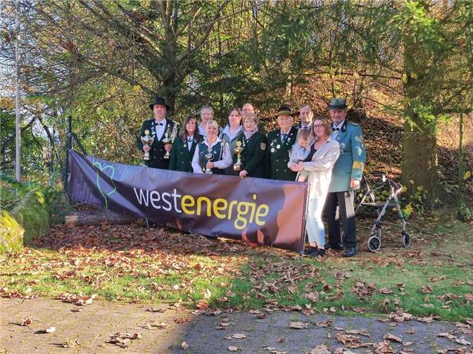 Die anwesenden Ausgezeichneten der Vereinsmeisterschaften und des Leistungsschießens 2024. Fotos: privat