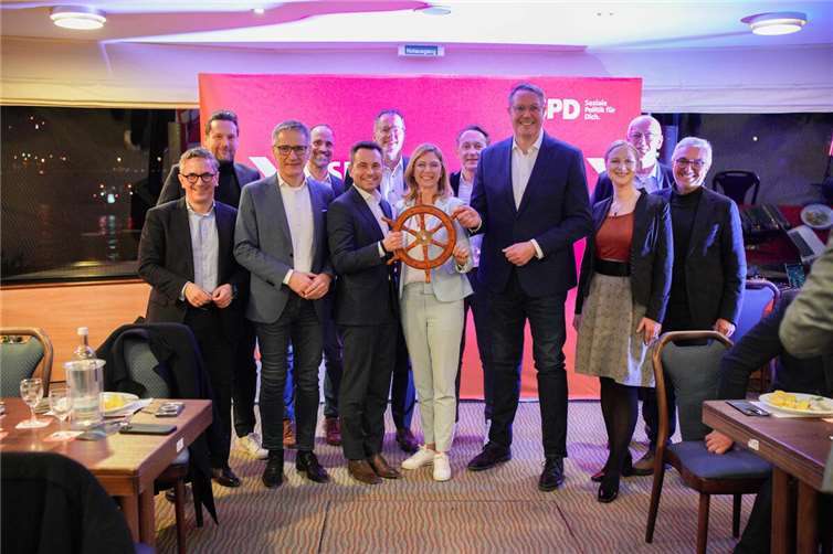 Die anwesenden Ehrengäste.  Foto: SPD-Landesverband RLP, Daniel Reissmann.